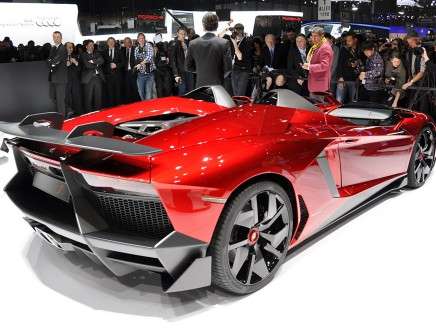 04-lamborghini-aventador-j-geneva