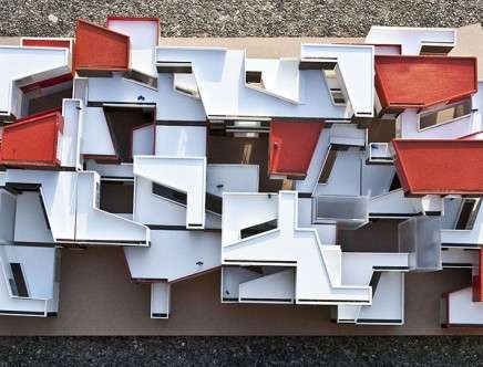 Stella DWIFARADEWI & Christopher BAIR, "Mat- housing." Diagram.