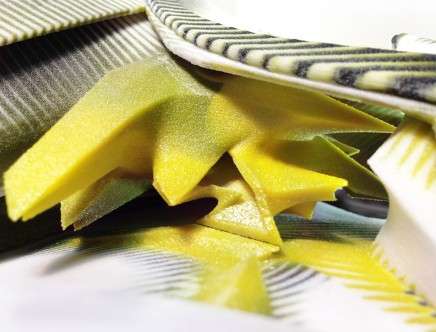 Cedric AL KAZZI & JiaRui SU, "Objects in Objects on Objects." Micro-scale figures.