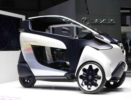 Toyota i-ROAD. Image © 2013 Jonathon RAMSEY / AOL.