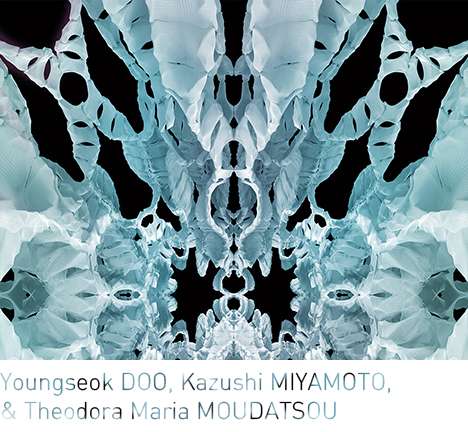 Youngseok DOO, Kazushi MIYAMOTO, & Theodora Maria MOUDATSOU, "Augmented Skin." Interior.